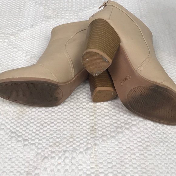 Qupid Booties - Picture 8 of 8